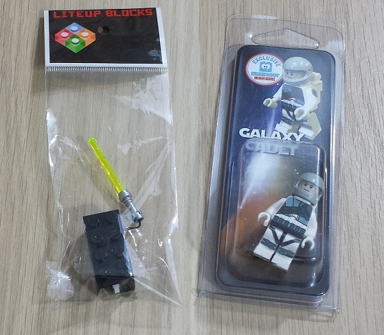 Brick Loot Subscription Box Review December 2015 - lightsaber and cadet