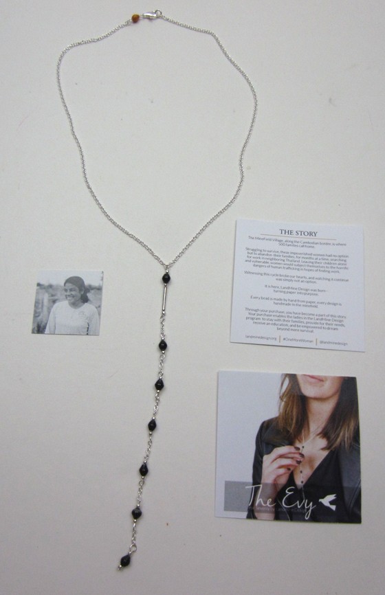 CAUSEBOX Subscription Box Review Winter 2015 - necklace