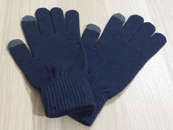 FlyGuy Threads Subscription Box Review November 2015 - gloves