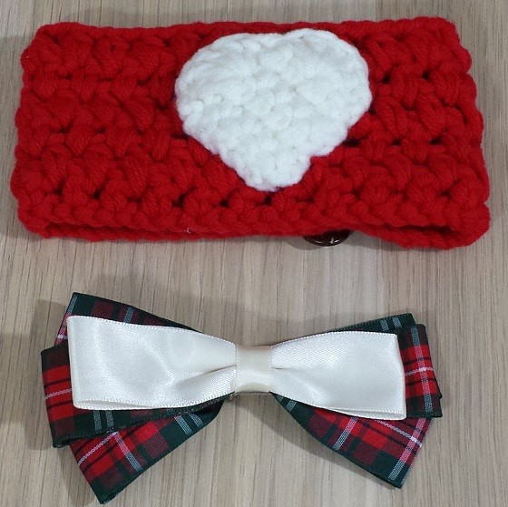 Juneberry Subscription Box Review December 2015 - cozy-bow