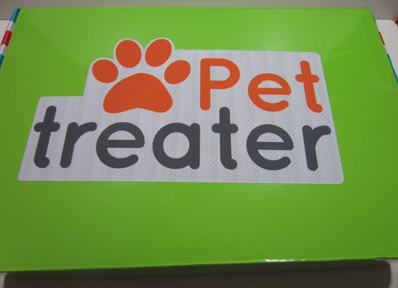 Pet Treater Subscription Box Review November 2015 - box