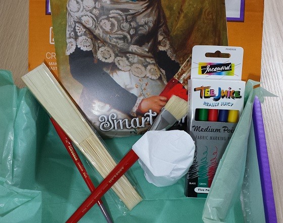Smart Art Subscription Box Review November 2015 - inside