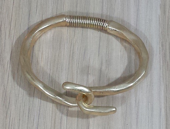 Wantable Accessories Subscription Box Review December 2015 - bracelet