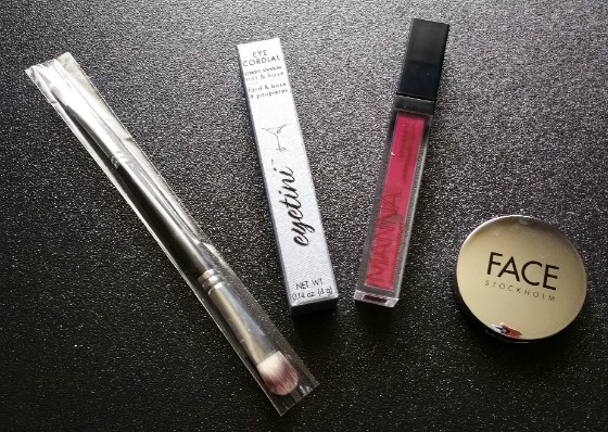 Wantable Makeup Subscription Box Review December 2015 - all items