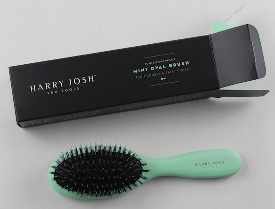 beauty-fix-dec-2015-brush