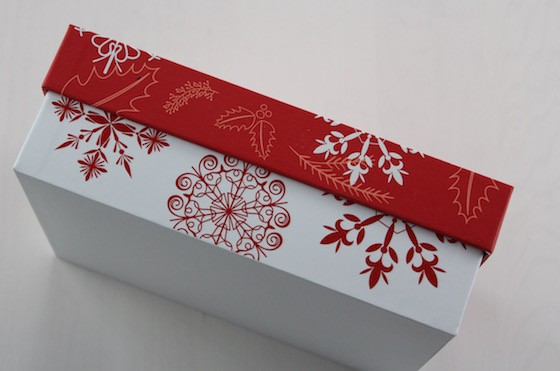 glossybox-dec-2015-side