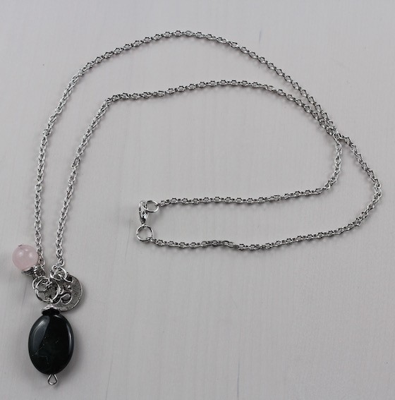 yogi-surprise-jewelry-dec-2015-necklace