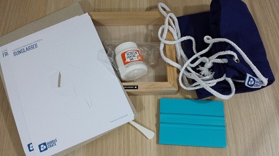 Doodle Crate Subscription Box Review + Coupon December 2015 - supplies