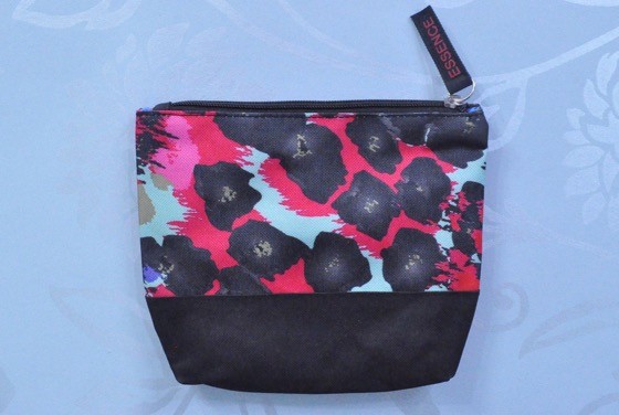 Essence Beauty Box Subscription Box Review December 2015 - 21