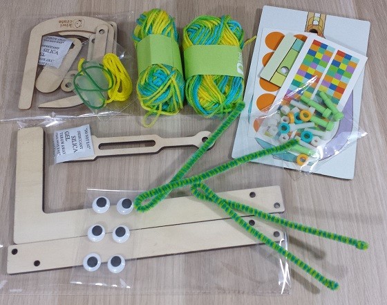 Kiwi Crate Subscription Box Review December 2015 - supplies
