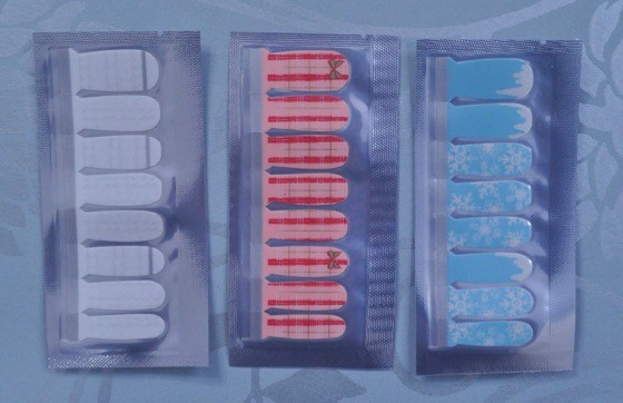Monthly Mani Box by Scratch Subscription Box Review December 2015 - 8