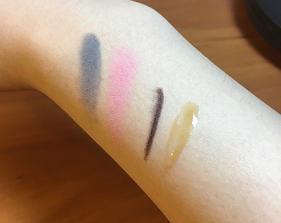 LPineapple-Glossybox-Feb-2016-Swatches