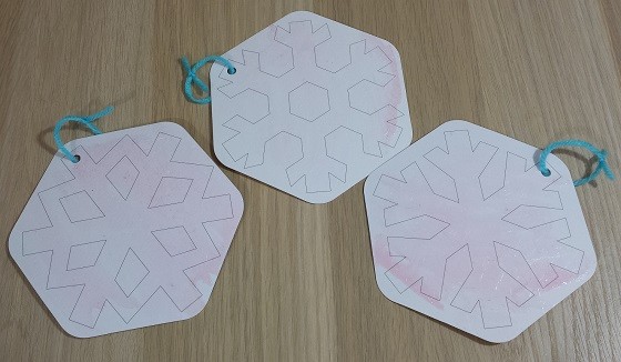 kiwi-crate-jan-snowflakes