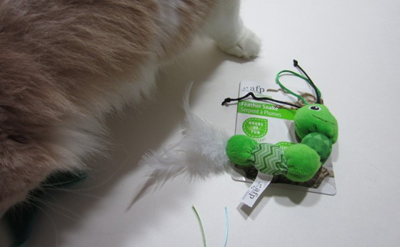 meowbox-february-2016-monkeytoys