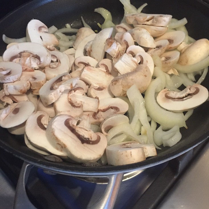 HelloFresh-March-2016-FlatbreadMushrooms