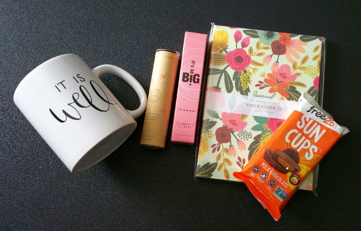MOMMY MAILBOX MARCH 2016 - all items