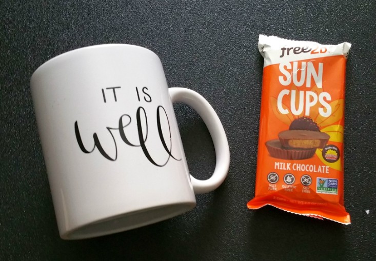 MOMMY MAILBOX MARCH 2016 - items 1