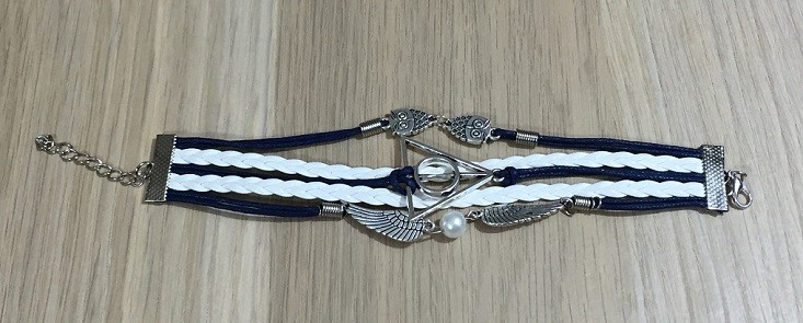 fan-empire-feb-bracelet