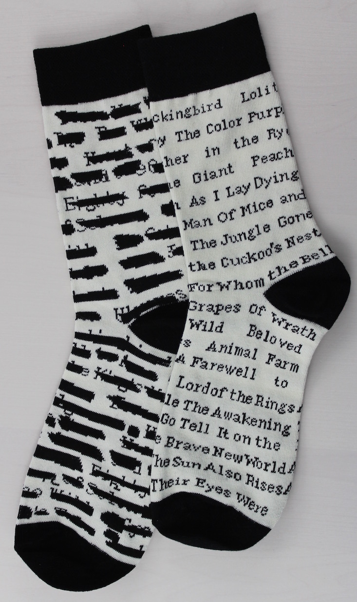 owlcrate-march-2016-socks