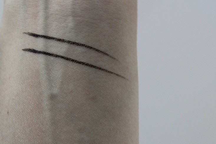play-sephora-march-2016-liner-swatch