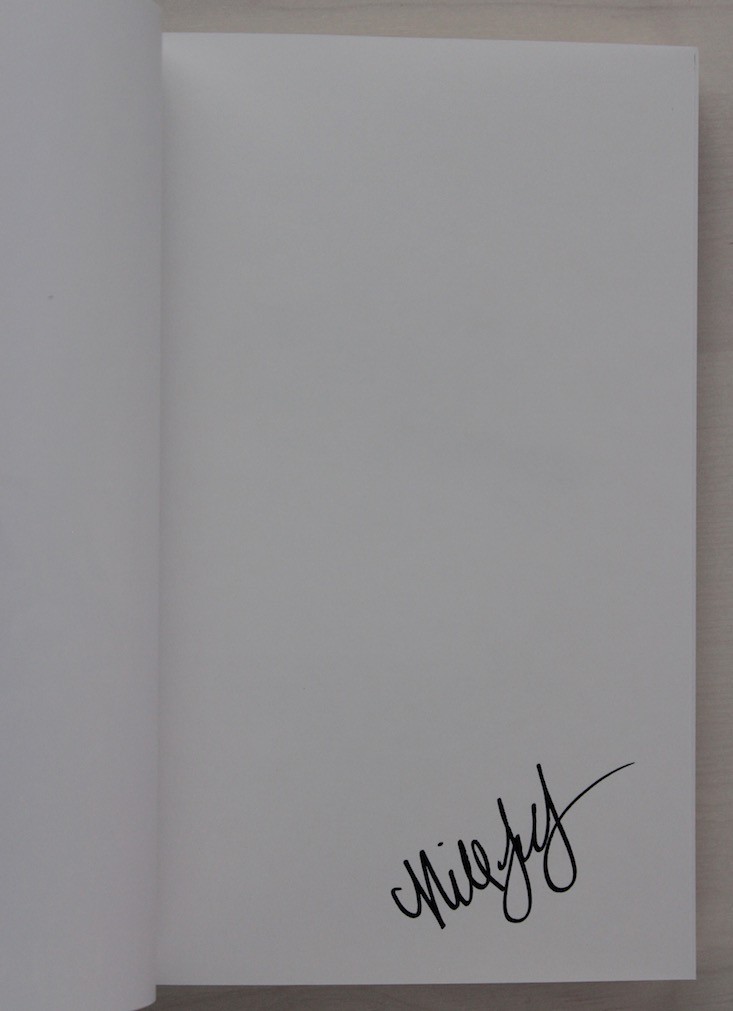 the-bookworm-box-march-2016-signature