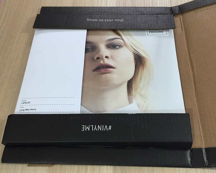 vinyl-me-mar-inside