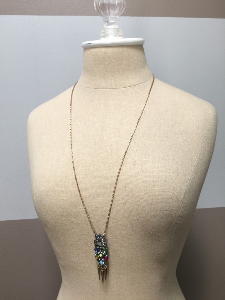 your-bijoux-box-march-2016-pendant