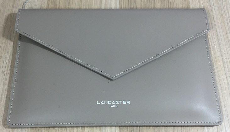 5th-ave-apr-clutch
