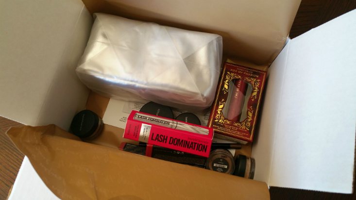 BARE MINERALS MYSTERY BOX APRIL 2016 - packaging 2