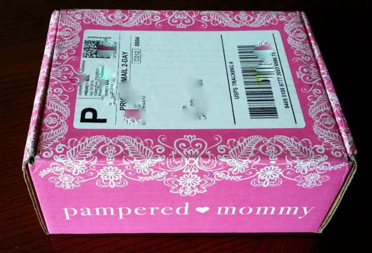 PAMPERED MOMMY APRIL 2016 - BOX