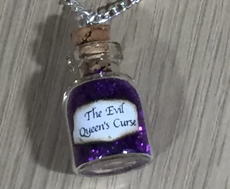 fan-empire-mar-pendant