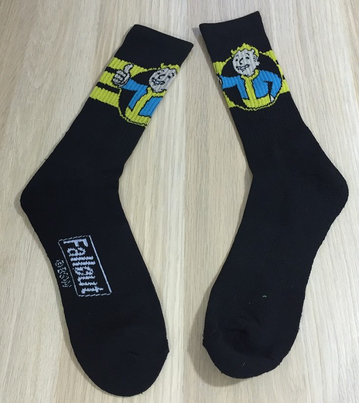 gamer-girl-mar-socks