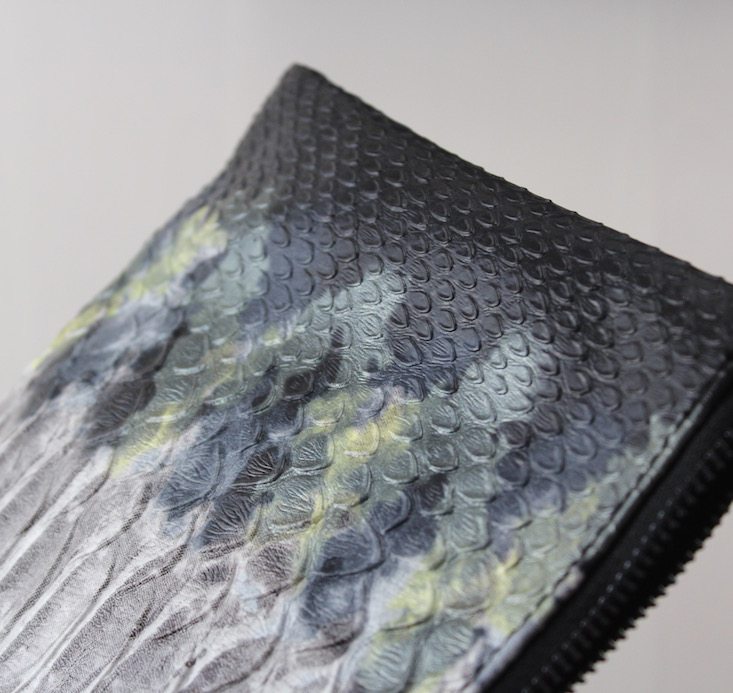 happy-rebel-box-clutch-detail