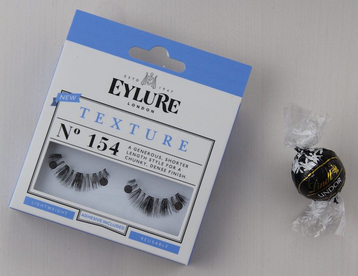 happy-rebel-box-eyelashes