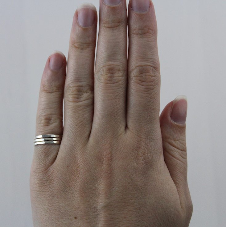happy-rebel-box-rings-on