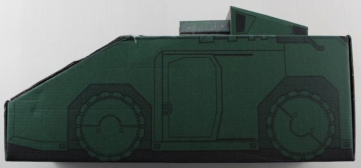 Loot Crate Limited Edition Aliens Crate Review - sideview APC