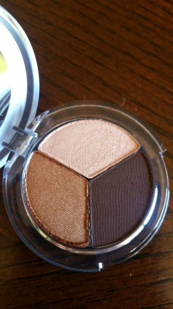 PUR MINERALS MYSTERY BOX MAY 2016 - ITEMS 2