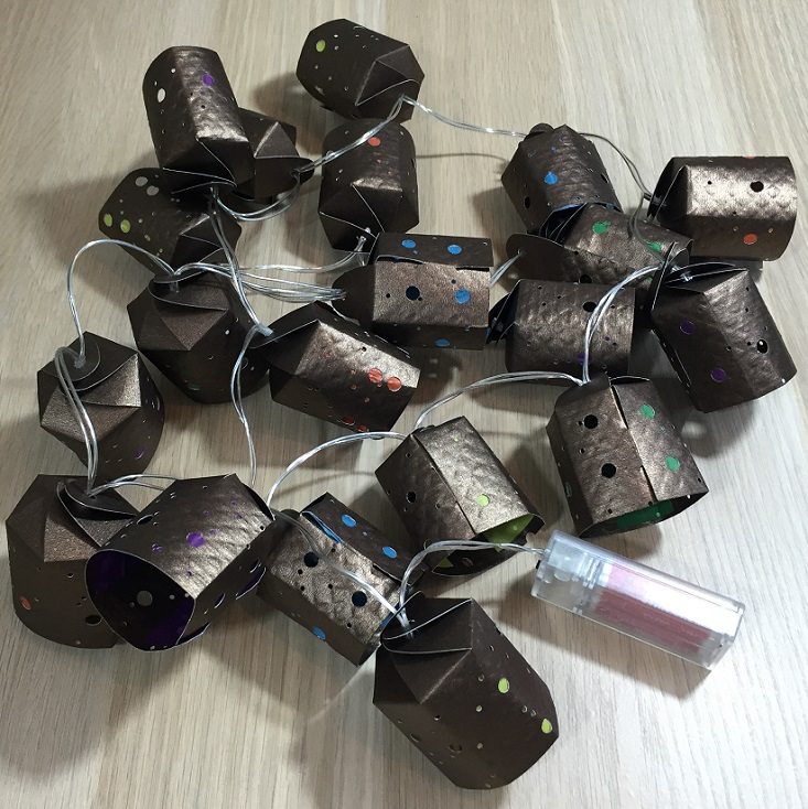 doodle-crate-apr-lanterns