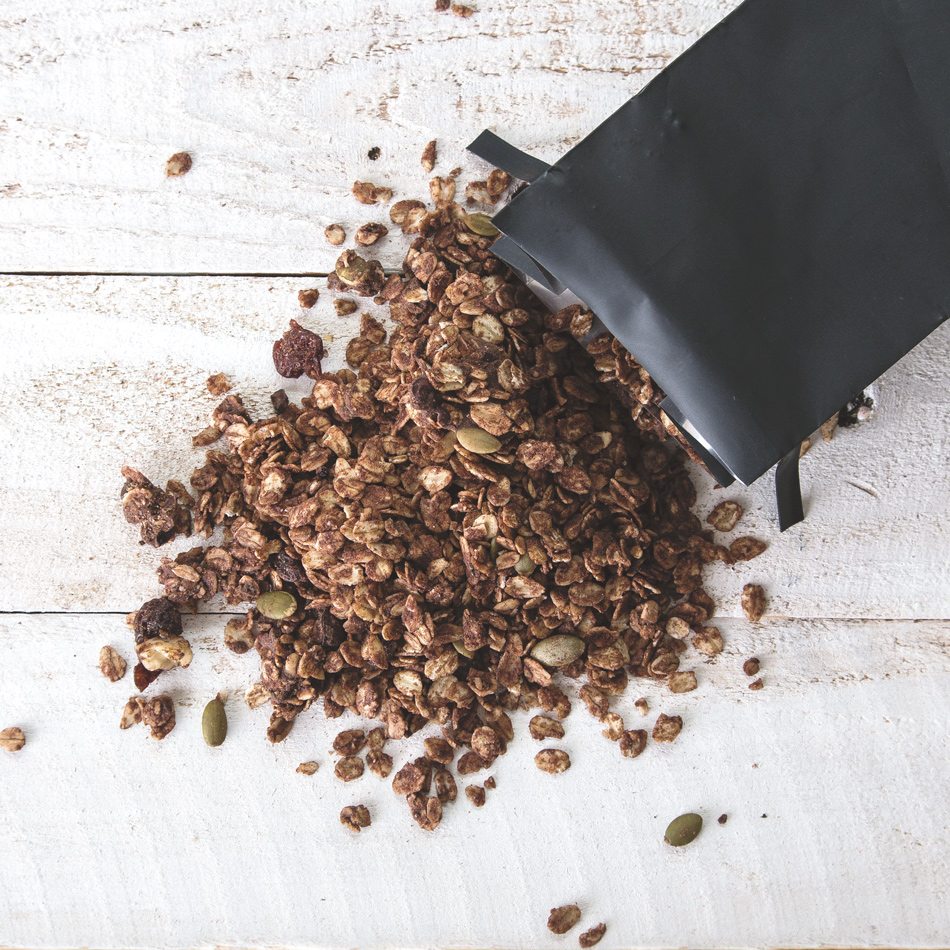 Blackbird_granola_bitter_chocolate_2