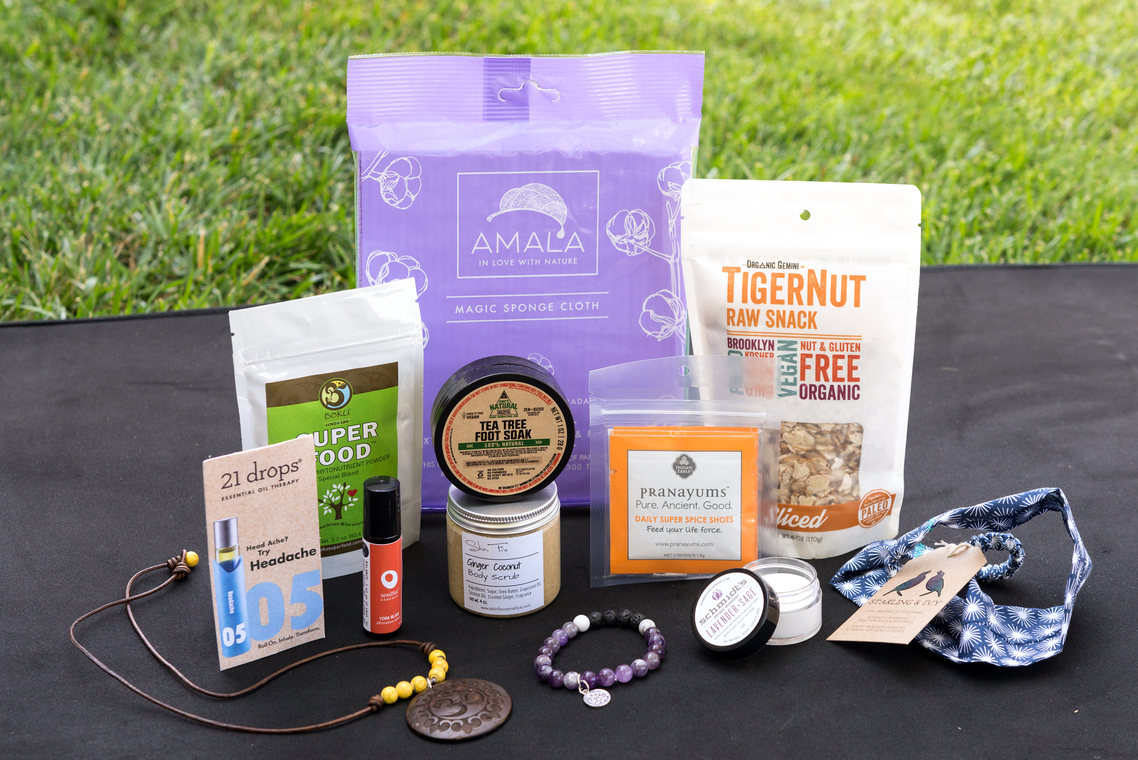 New From Vegan Cuts – One-time Yoga Box