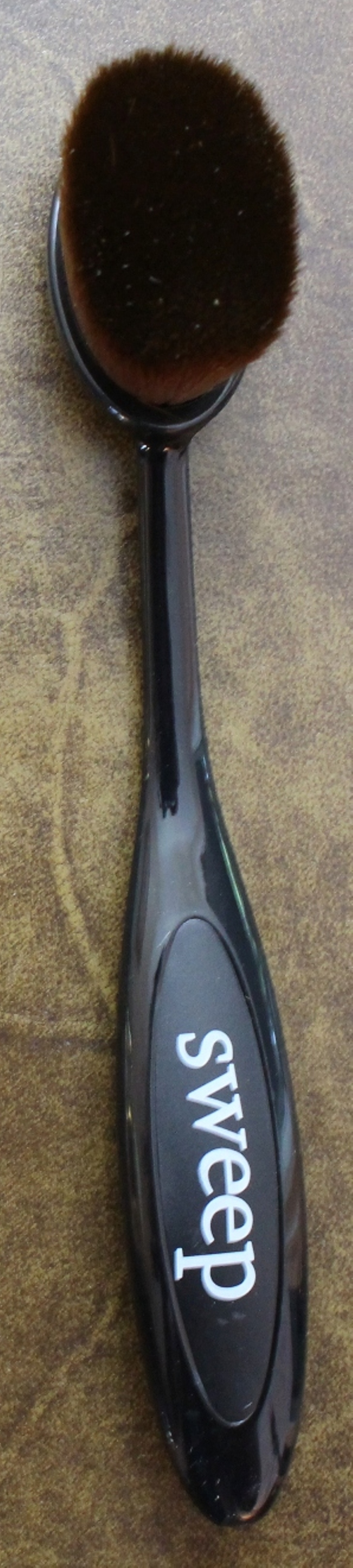 BB5-sweep oval brush