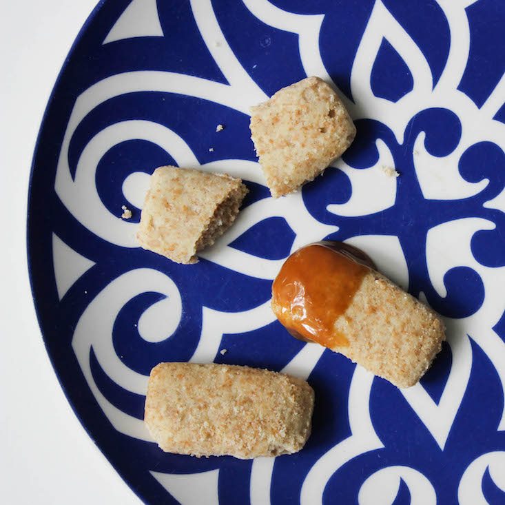 Graze Top 20 Box Review + Free Box Coupon July 2016 - banana dippers w caramel