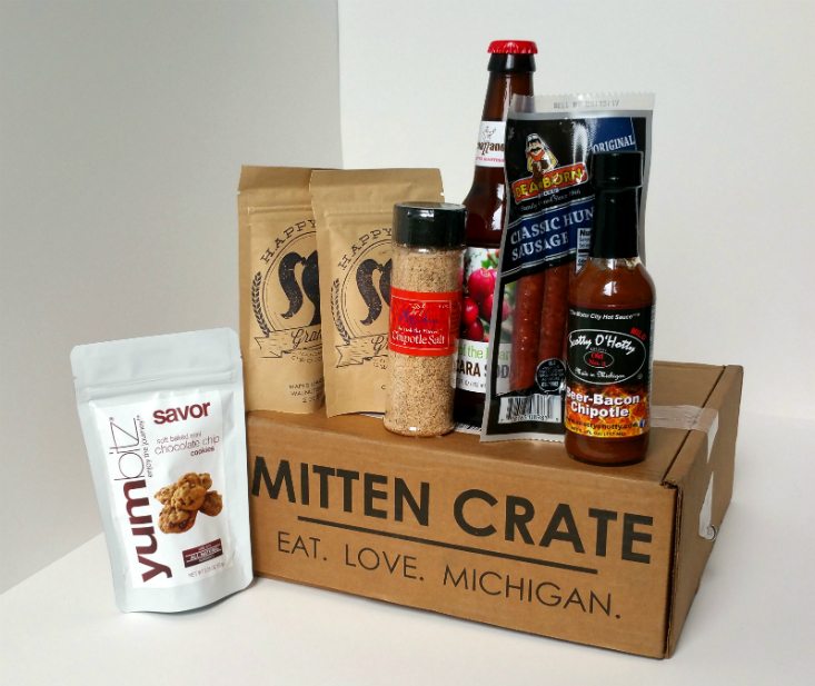 MITTEN CRATE JULY 2016 - all items