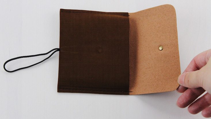 fanmail-june-2016-wallet-open