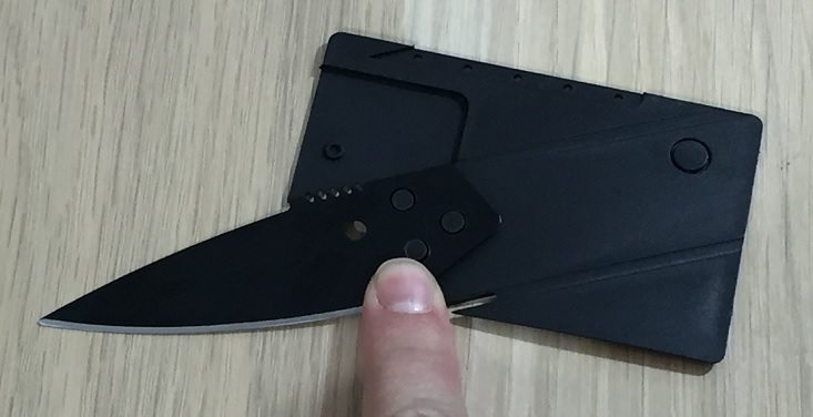 q-box-jun-card-knife-2