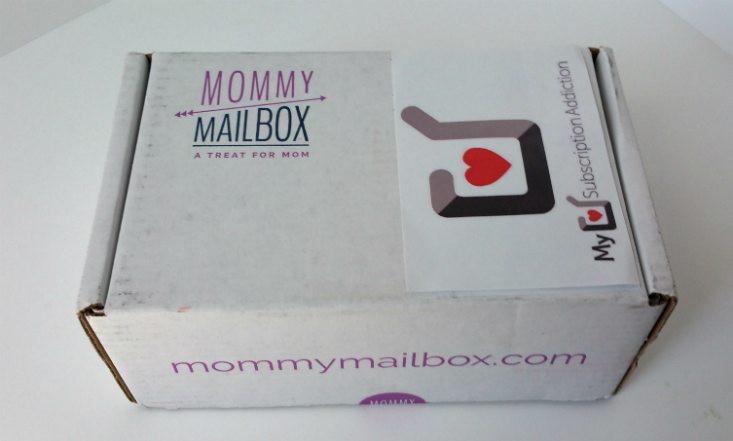 MOMMY MAILBOX AUGUST 2016 - BOX