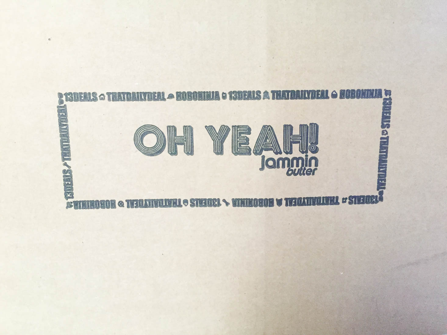 MysteryBoxofAwesomeAugust2016-001