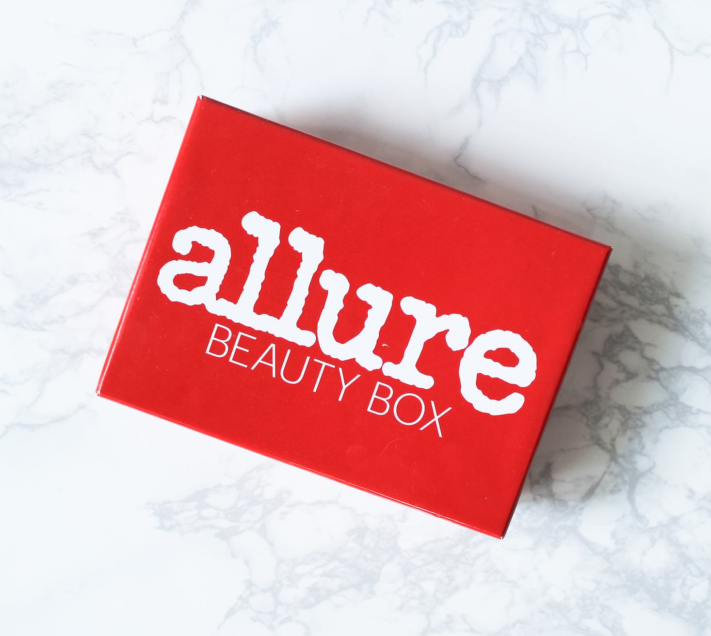 allure-beauty-box-august-2016-1