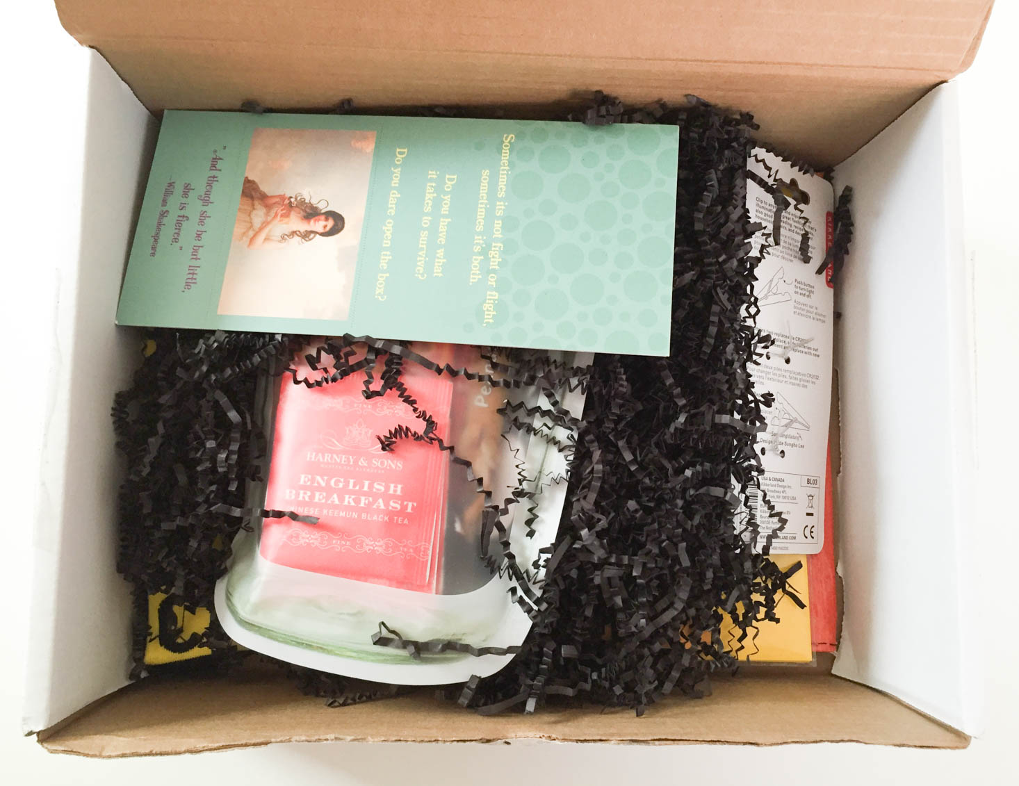 beautiful-madness-september-2016-inside-box