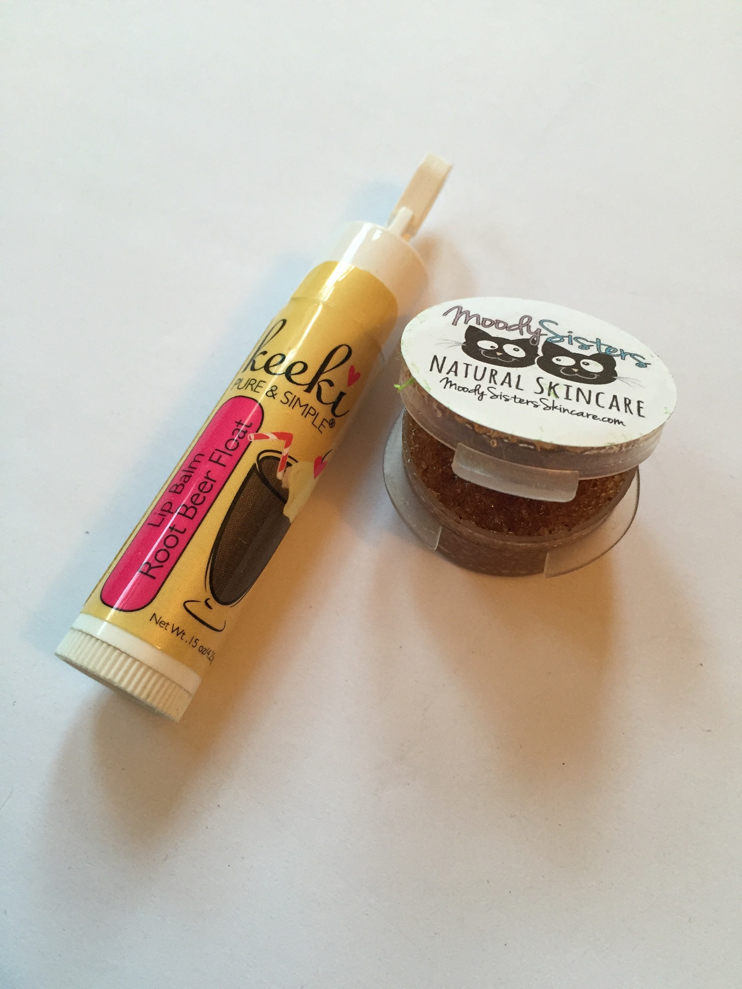 better-beauty-box-september-2016-lip-balm